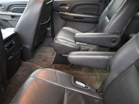 Used 2013 GMC Yukon XL Denali image 21