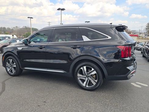 Used 2022 Kia Sorento SX w/ Panoramic Sunroof Package image 5