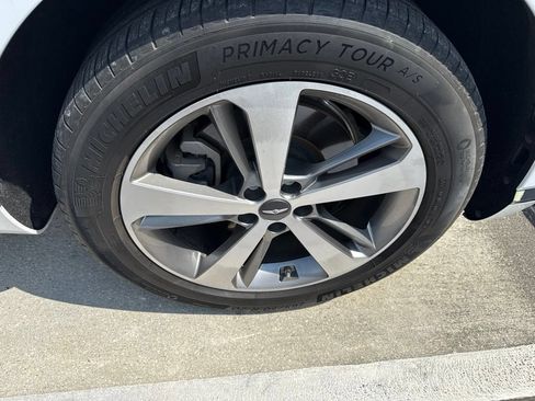 Used 2021 Genesis GV80 2.5T w/ Advanced Package 02 AWD/4WD image 5