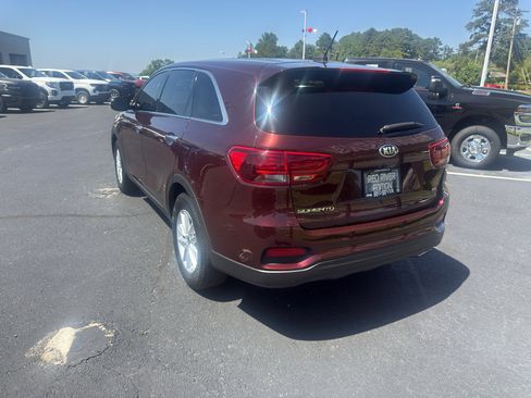Used 2020 Kia Sorento LX FWD image 7