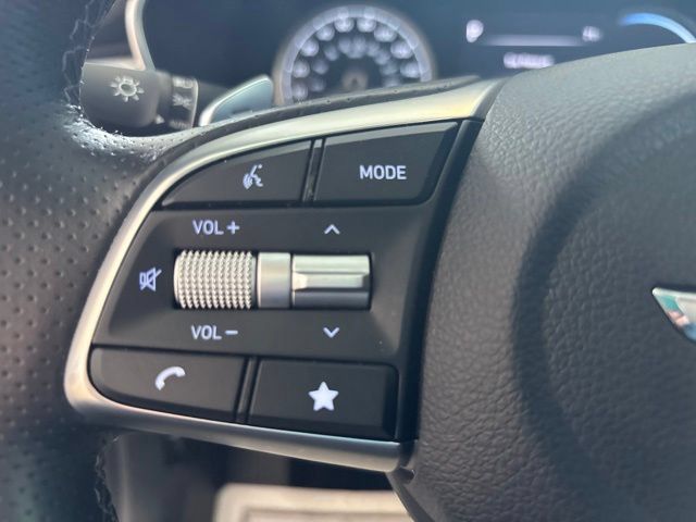 Used 2023 Genesis G70 2.0T AWD/4WD image 20