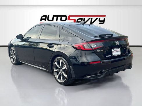 Used 2025 Honda Civic Sport Touring image 5