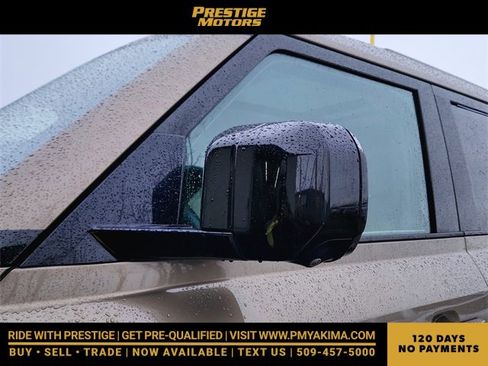 Used 2020 Land Rover Defender 110 SE image 14