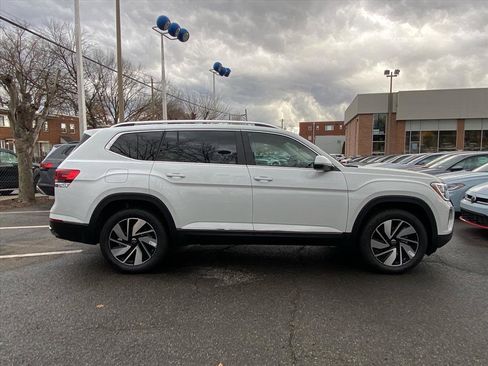 New 2026 Volkswagen Atlas SEL image 2