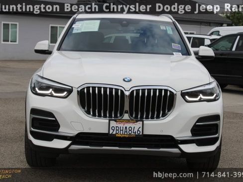 Used 2022 BMW X5 sDrive40i w/ Premium Package image 2