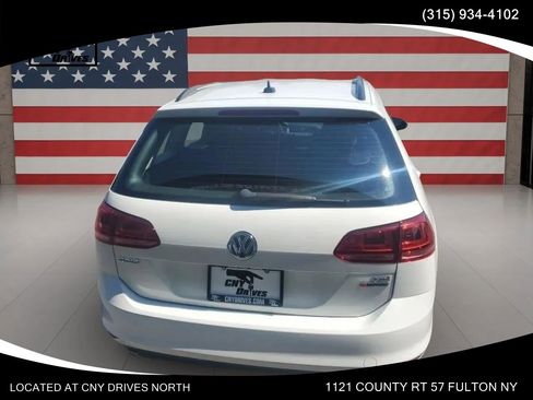 Used 2017 Volkswagen Golf S w/ Driver Assistance Package AWD/4WD image 6