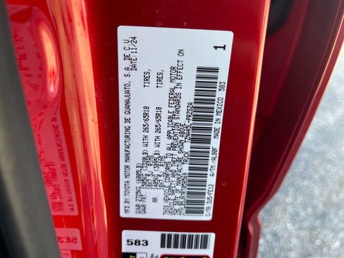 Used 2024 Toyota Tacoma TRD Sport image 10