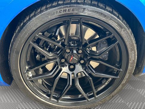 Used 2025 Chevrolet Corvette Z06 image 37