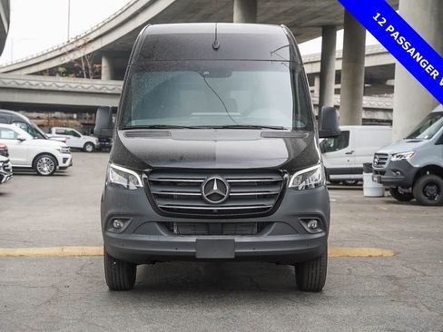 Used 2024 Mercedes-Benz Sprinter 2500 image 2