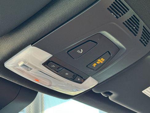 Used 2018 BMW M3 Base image 20