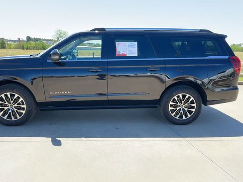 Used 2025 Ford Expedition Max Platinum AWD/4WD image 6