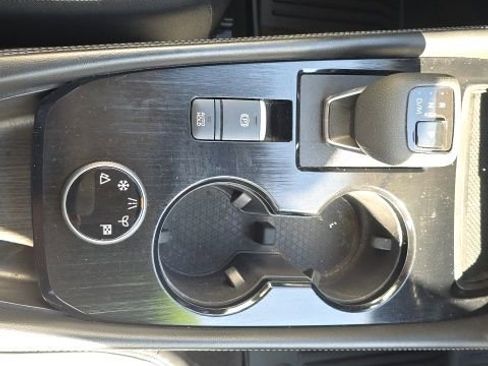 Used 2021 Nissan Rogue SL w/ Premium Package AWD/4WD image 18