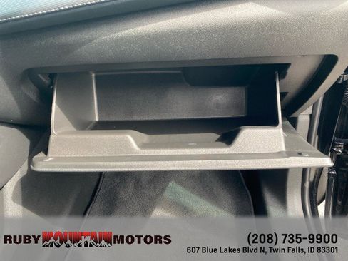 Used 2026 Chevrolet Equinox LT AWD/4WD image 31