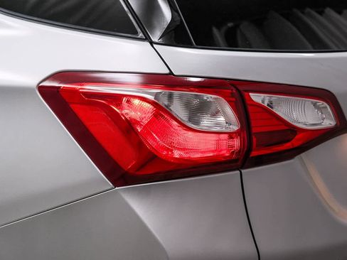 Used 2019 Chevrolet Equinox LT image 7