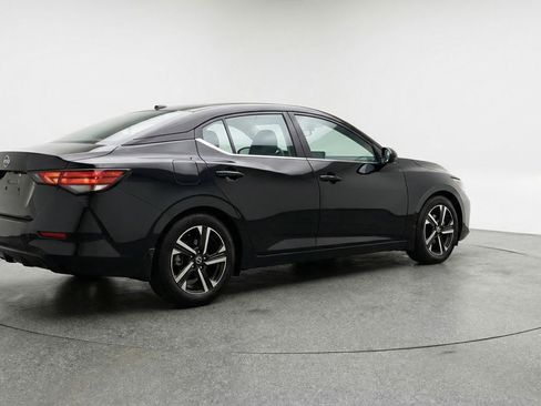 Used 2025 Nissan Sentra SV FWD image 9