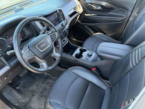 Used 2024 GMC Terrain AT4 image 20
