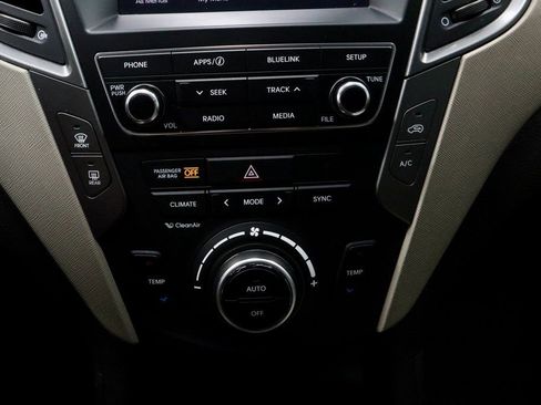 Used 2017 Hyundai Santa Fe Sport image 30