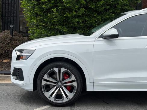 Used 2019 Audi Q8 Prestige w/ Luxury Package AWD/4WD image 10