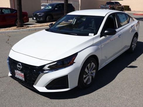 New 2025 Nissan Altima 2.5 S image 8