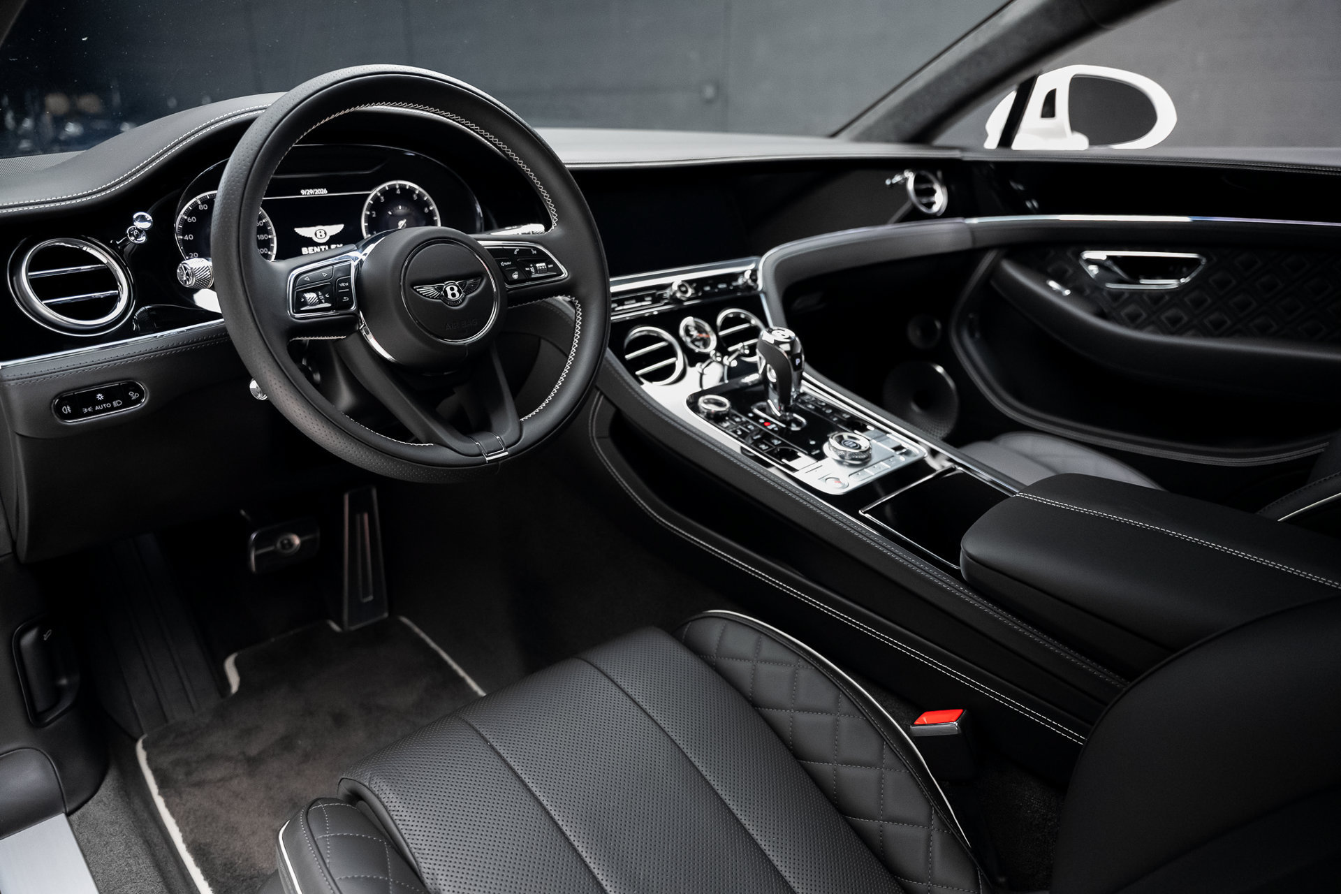 Used 2022 Bentley Continental GT AWD/4WD image 2