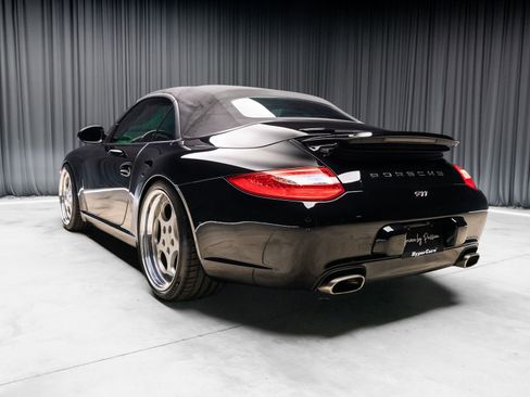Used 2009 Porsche 911 Cabriolet image 4