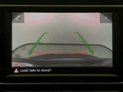 Used 2022 Volkswagen Atlas SE image 15