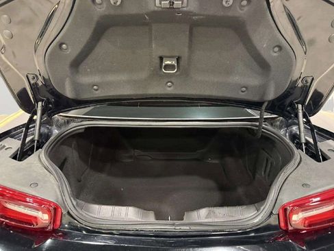 Used 2021 Chevrolet Camaro LT w/ Technology Package image 19