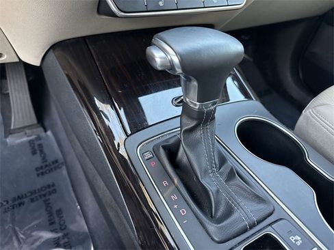 Used 2019 Kia Sorento EX image 19