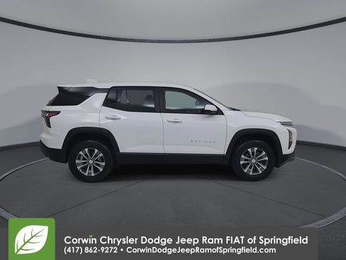 Used 2026 Chevrolet Equinox LT FWD image 16