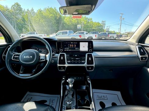 Used 2022 Kia Sorento SX AWD/4WD image 9