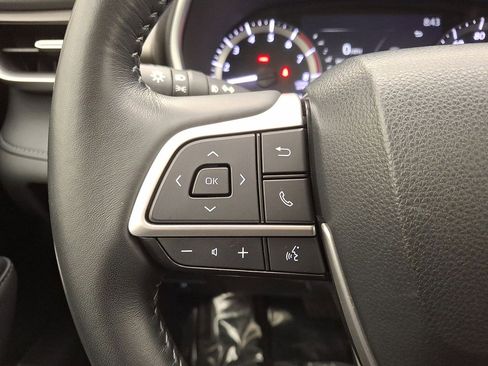 Used 2023 Toyota Highlander XLE image 17