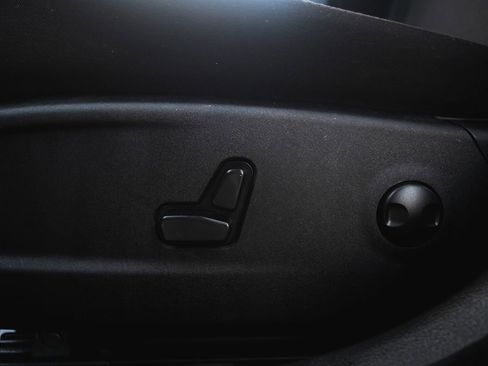 Used 2022 Dodge Charger SXT image 12