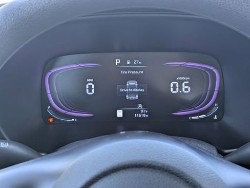 Used 2025 Kia Soul LX FWD image 28