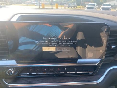 New 2025 GMC Sierra 2500 SLT w/ SLT Premium Package image 22