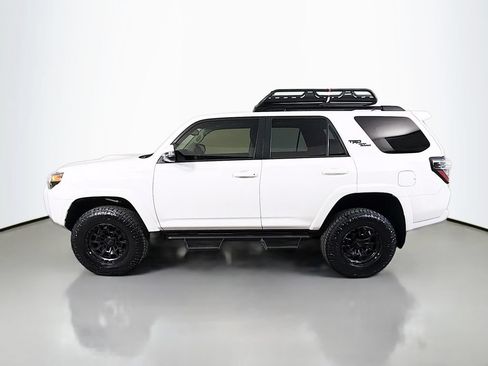 Used 2020 Toyota 4Runner TRD Off-Road Premium w/ Moonroof Package AWD/4WD image 9