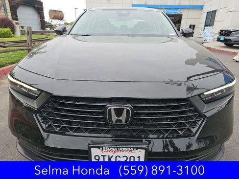 Certified 2025 Honda Accord LX image 6