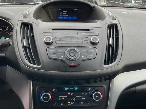 Used 2018 Ford Escape SE image 29