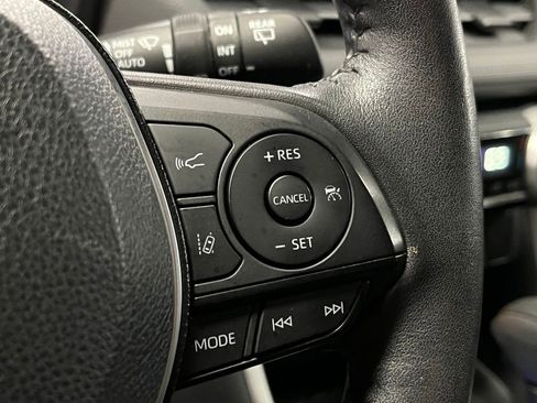 Used 2020 Toyota RAV4 XLE image 26