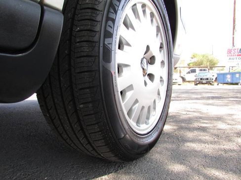 Used 2001 Volvo V70 2.4 image 35