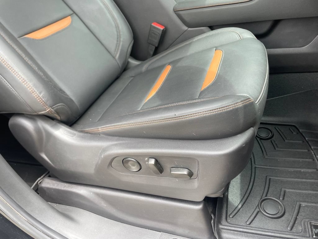 Used 2024 GMC Sierra 1500 AT4 w/ Technology Package AWD/4WD image 15