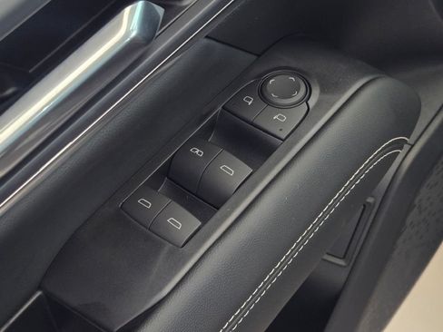 New 2027 GMC Terrain Elevation w/ Elevation Premium Package AWD/4WD image 30