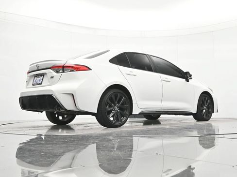 Used 2023 Toyota Corolla SE FWD image 40