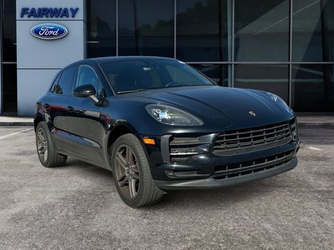Used 2019 Porsche Macan AWD/4WD image 2