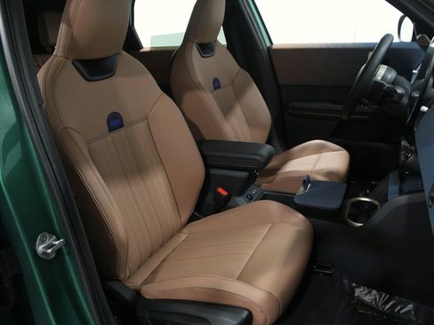 Used 2025 MINI Cooper Countryman S w/ Comfort Package Max image 18