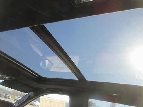 New 2026 GMC Yukon XL Denali w/ Denali Reserve Package image 16