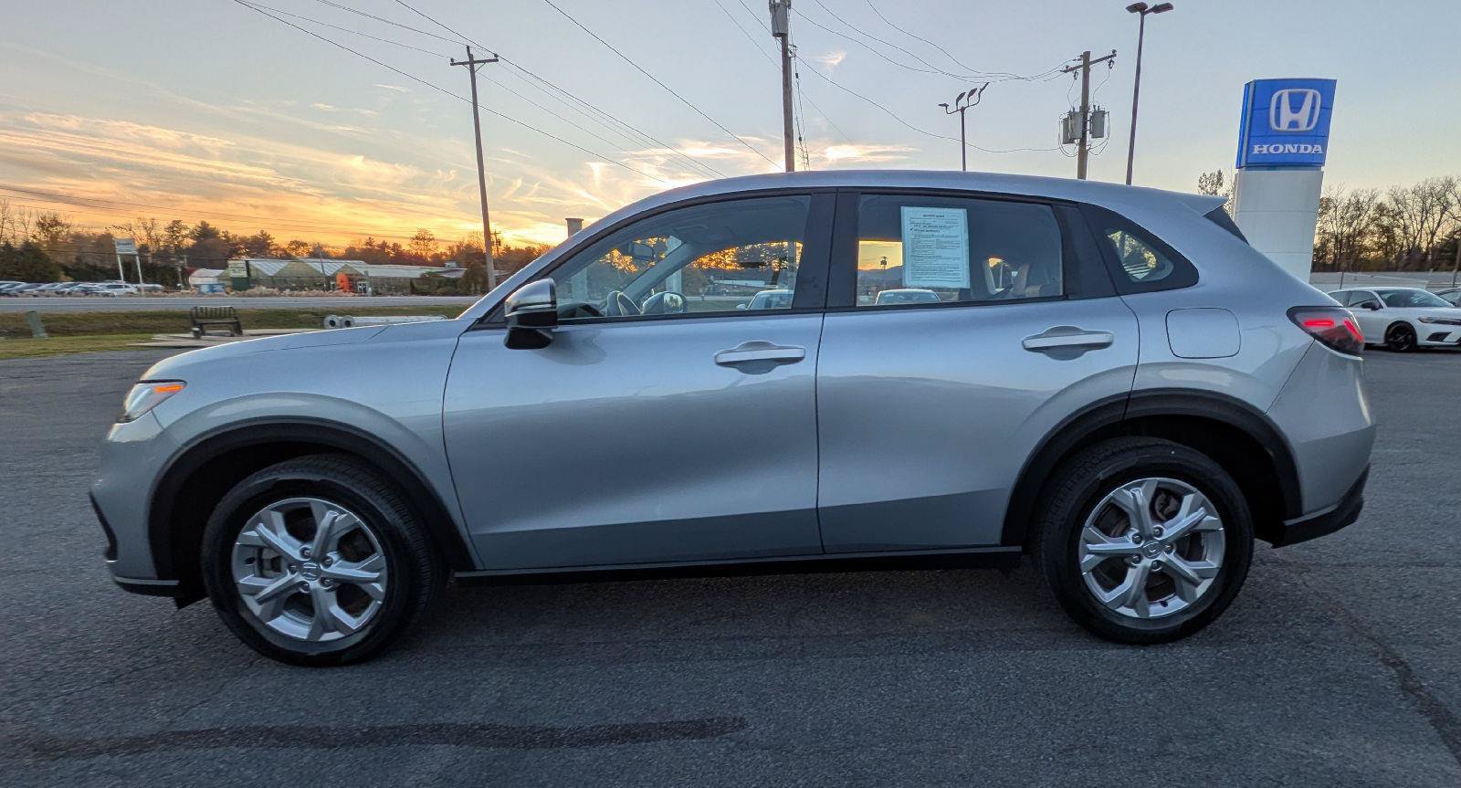Certified 2024 Honda HR-V LX image 5