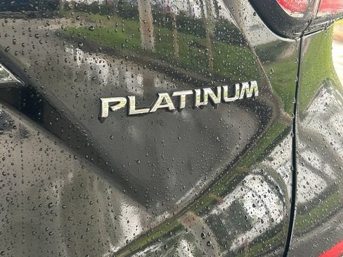 Used 2017 Nissan Murano Platinum w/ Platinum Technology Package FWD image 20