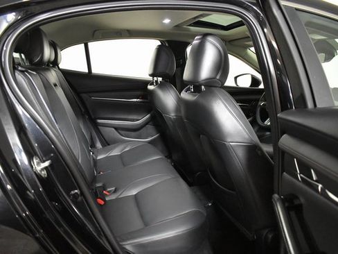 Used 2024 MAZDA MAZDA3 s image 30