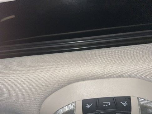 Used 2018 Chrysler Pacifica Touring-L Plus image 24