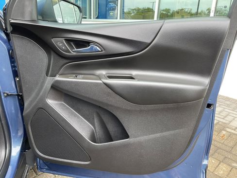 Used 2024 Chevrolet Equinox LT FWD image 31